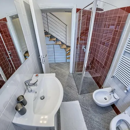 Aparthotel Rainbow 4*