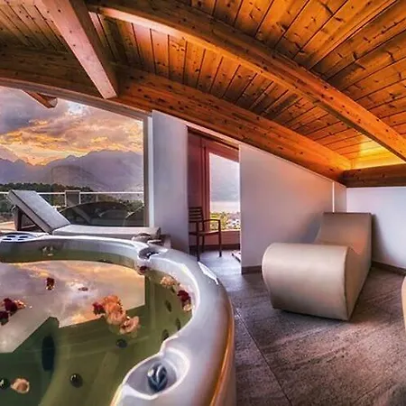 Rainbow Hotel apartamentowy Colico